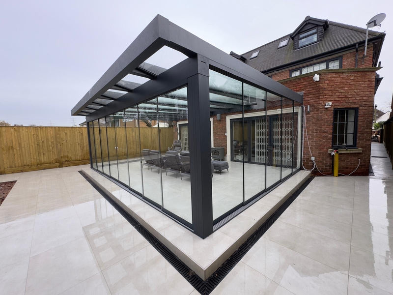 Cargue la imagen en el visor de la galería, Terraza de aluminio con solárium de vidrio Skyview UltraLine 
