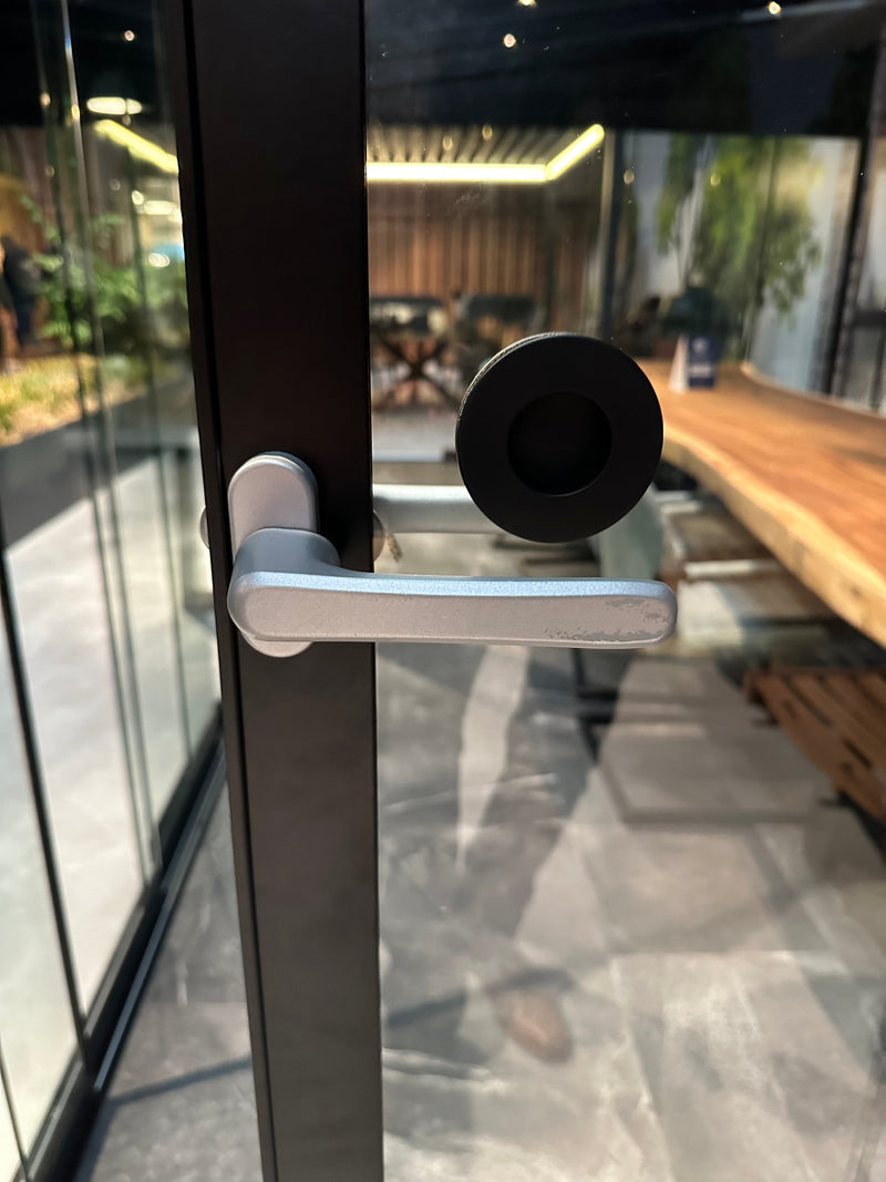 Laden Sie das Bild in Galerie -Viewer, Deponti Skyline Aluminium-Glas-Wintergarten-Veranda
