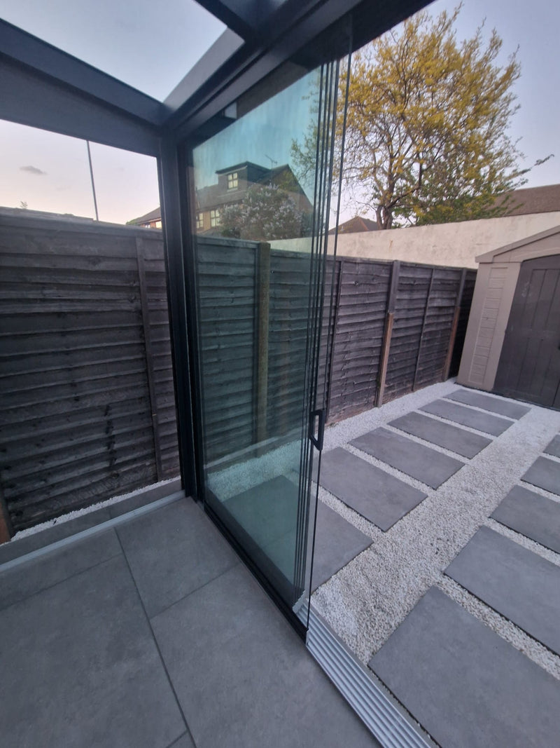 Cargue la imagen en el visor de la galería, Cayman Aluminium Glass Sun Room Veranda
