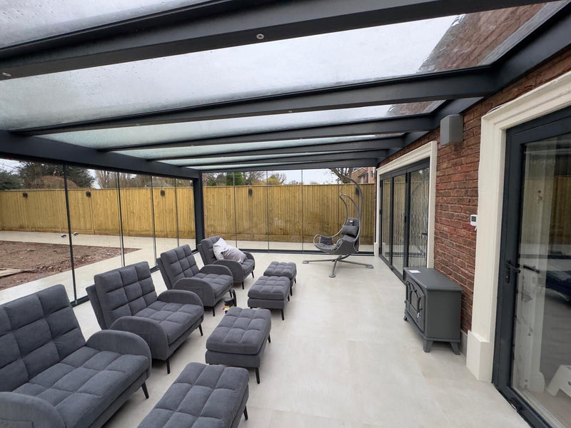 Cargue la imagen en el visor de la galería, Terraza de aluminio con solárium de vidrio Skyview UltraLine 
