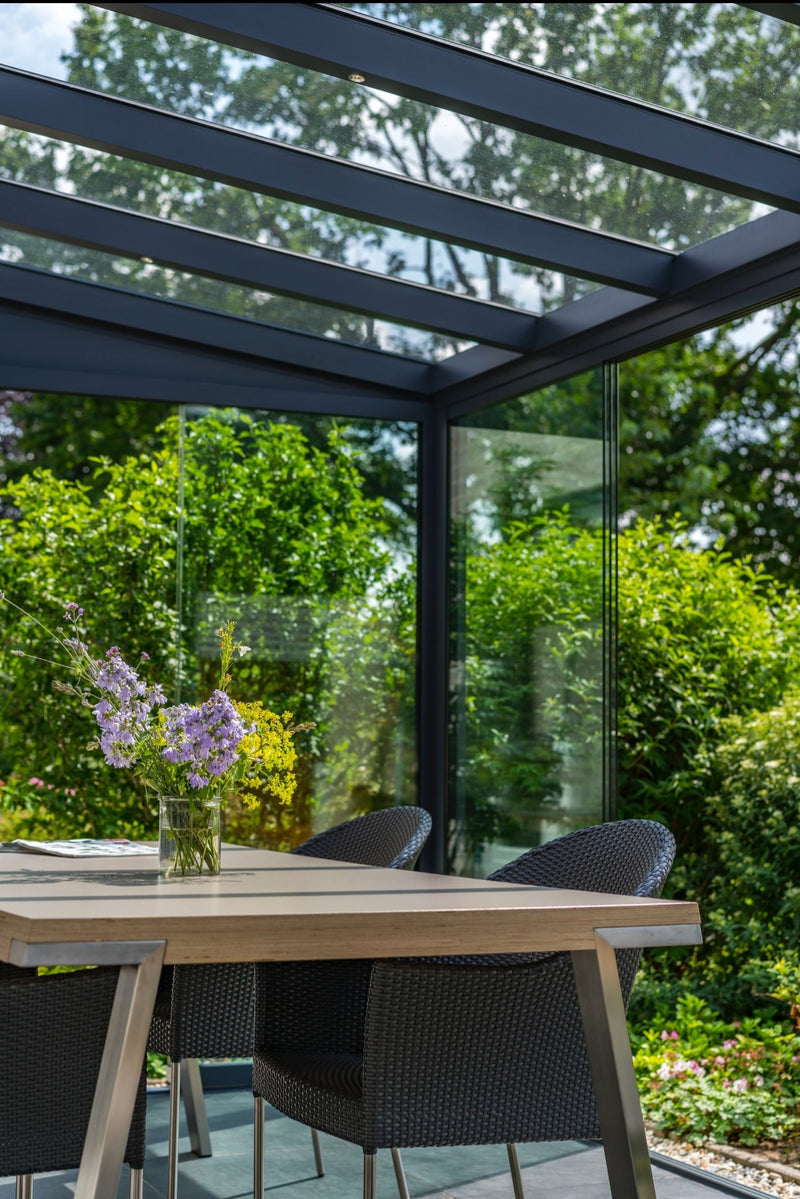 Laden Sie das Bild in Galerie -Viewer, Deponti 4x4m Skyline Aluminium Glasdach Pergola Veranda Grau 
