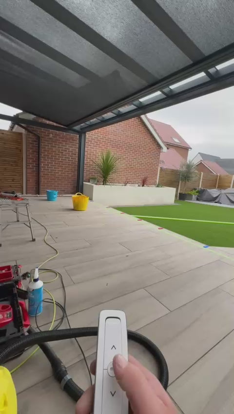 Cargar y reproducir video en Gallery Viewer, Cayman Aluminium Glass Sun Room Veranda
