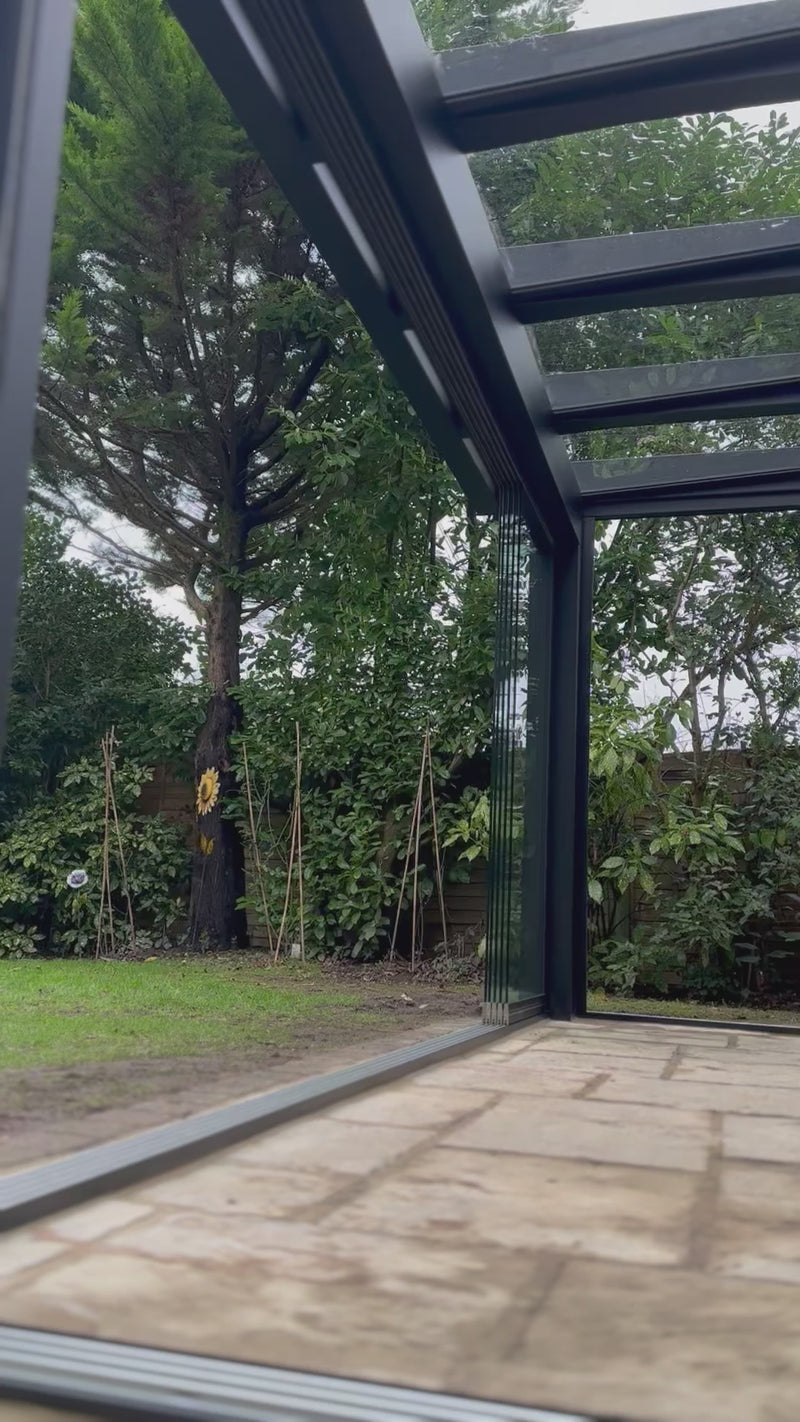 Cargar y reproducir video en Gallery Viewer, Terraza de aluminio con solárium de vidrio Skyview UltraLine 
