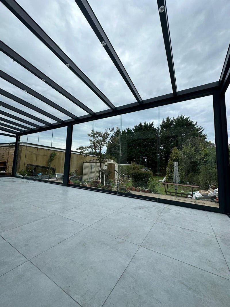 Laden Sie das Bild in Galerie -Viewer, Deponti 4x4m Skyline Aluminium Glasdach Pergola Veranda Grau 
