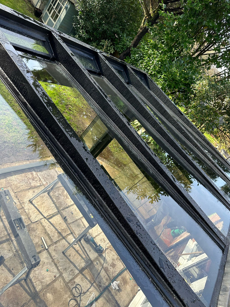 Cargue la imagen en el visor de la galería, Terraza de aluminio con solárium de vidrio Skyview UltraLine 
